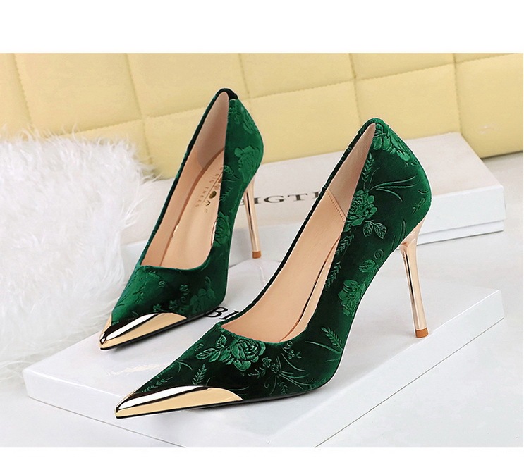 Giày cao gót nữ mũi nhọn nhung dập hoa gót nhọn dự tiệc — 237-30 đen 4cm, 237-30 lạc đà 4cm, 237-30 rượu vang đỏ 4cm, 237-30 xanh 4cm