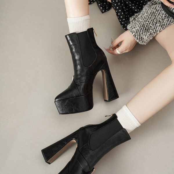 Chelsea boot đế bằng Nữ