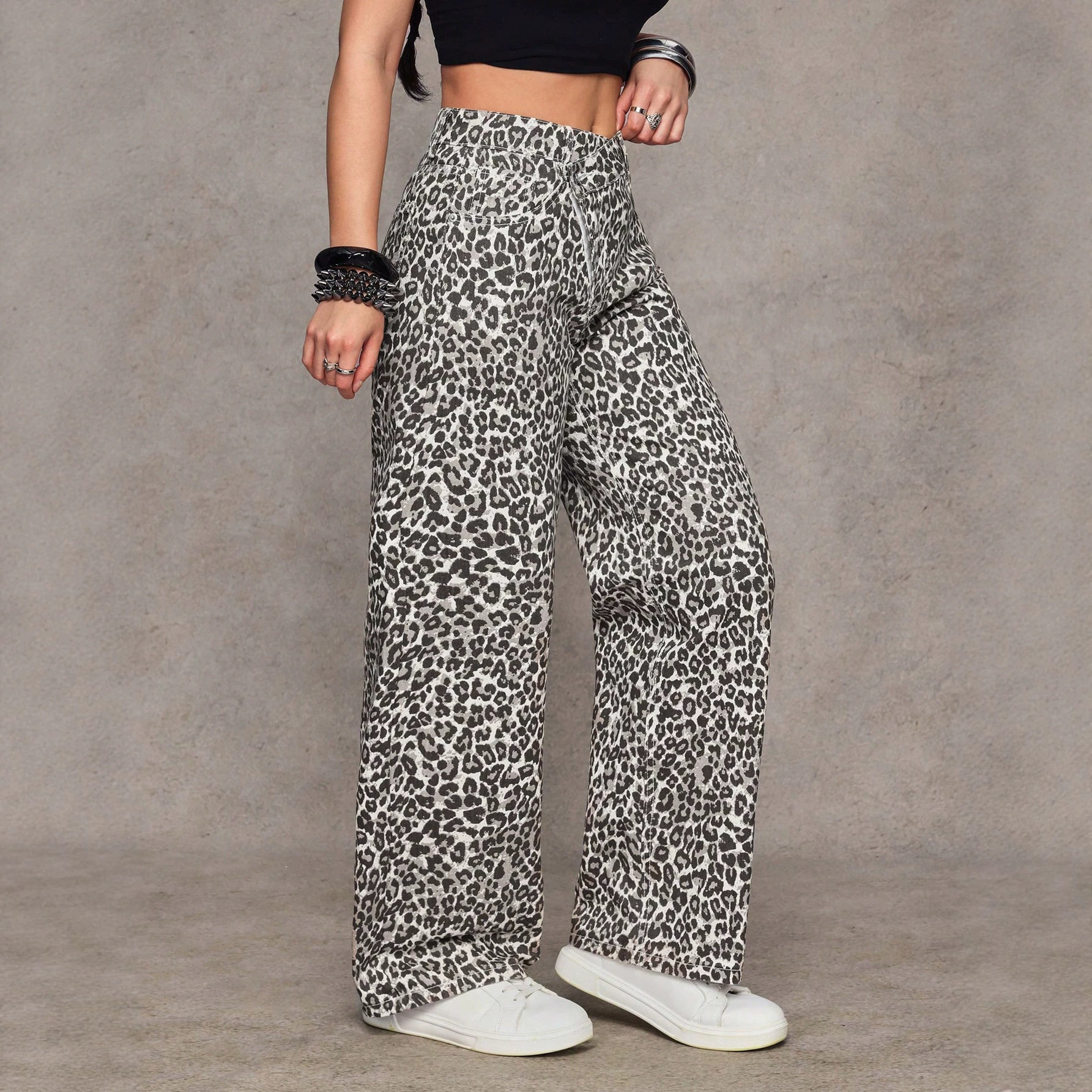 Camouflage Womens Straight Leg Jeans Casual Style Available in Black and White Wholesale Low MOQ factory direct