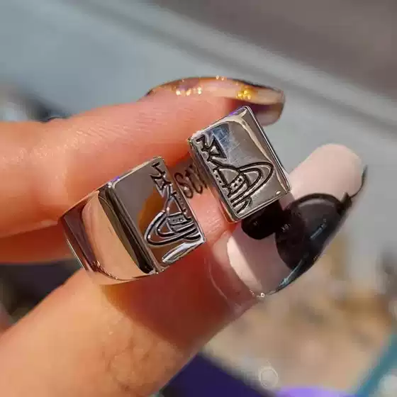 The Queen Mother of the West Saturn Engraved Open Ring Does Not Fade Punk Style Casual Couple Index Finger Ring Crack Square Logo