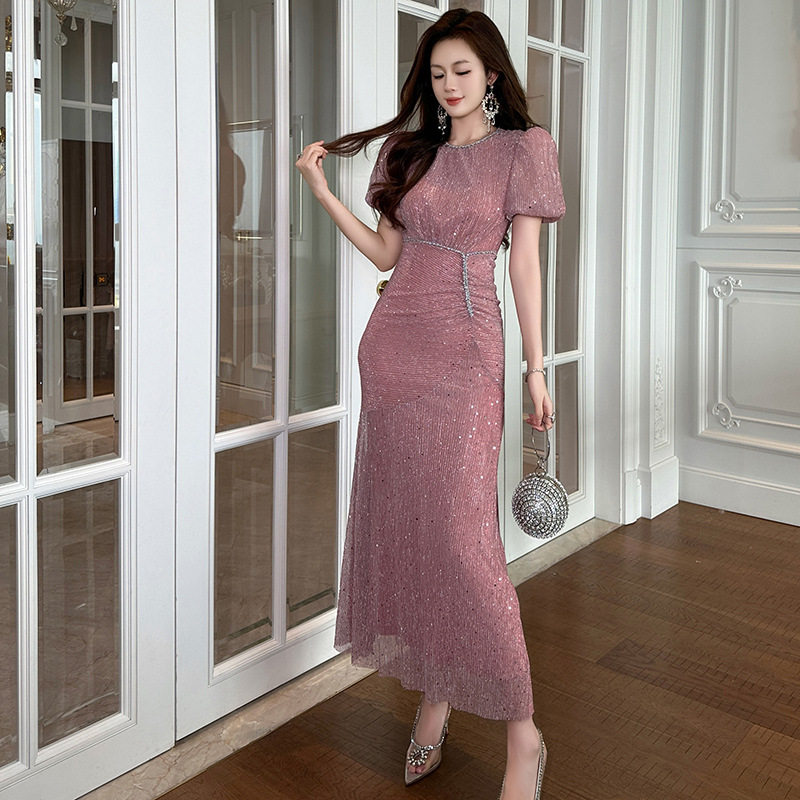 [Hồng]
