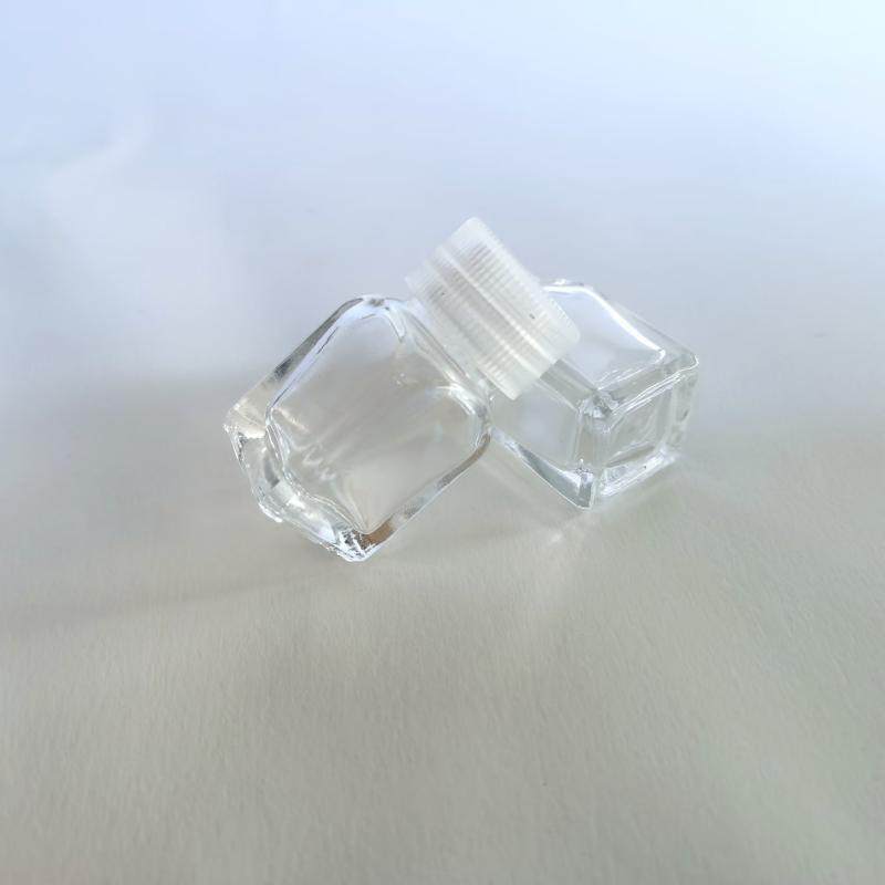 10ml Square Sealed Glass Bottle, Small Square Bottle, Small Medicine Bottle, Powder Bottle, Sealed, Leak-Proof, Corrosion-Resistant Medicine Bottle
