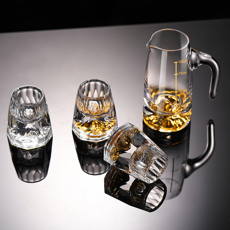 Factory direct gold foil Jinshan liquor glass crystal creative glass cut surface Diamond Cup household wine dispenser