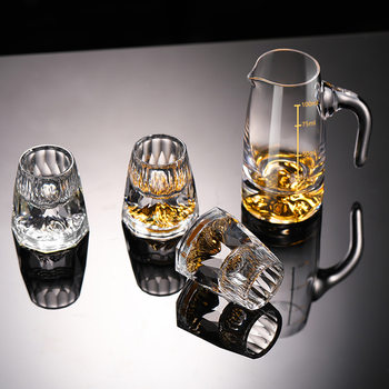 Factory direct gold foil Jinshan liquor glass crystal creative glass cut surface Diamond Cup household wine dispenser