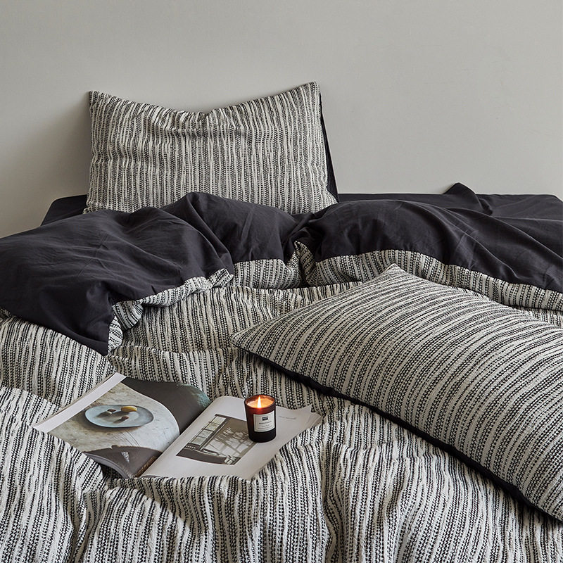 Minimalist charming style ~ Japanese-style black cotton four-piece cotton bed & breakfast naked sleeping bed sheet quilt cover bedding