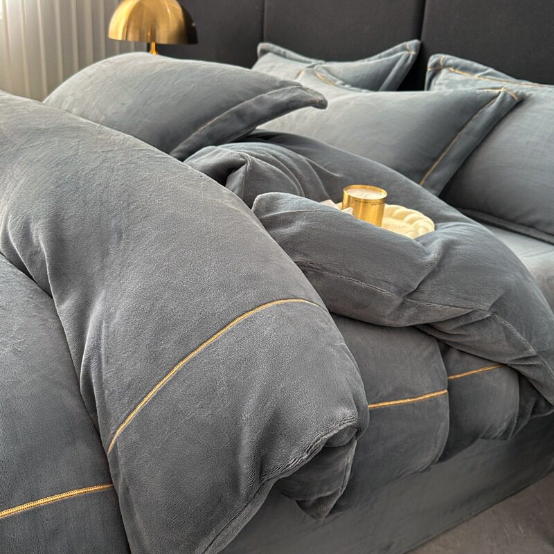 Four-piece double-sided velvet padded quilt cover velvet pillowcase velvet solid color milk ins baby dormitory three-piece bed sheet