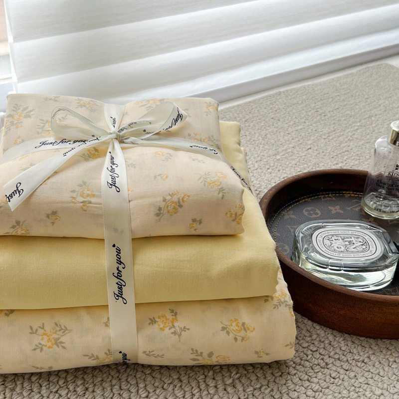 Class A maternal and infant grade cotton double-layer yarn four-piece set Korean floral small fresh cotton quilt cover three-piece bedding 1.8