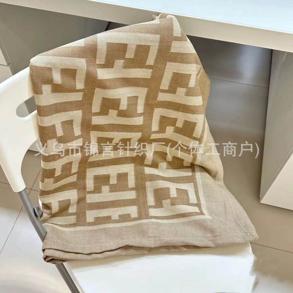 Aviation Aircraft First Class Aviation Blanket Anti-Wrinkle Brushed Blanket Super Soft Cover Blanket Office 470g Weight Nap Blanket Blanket