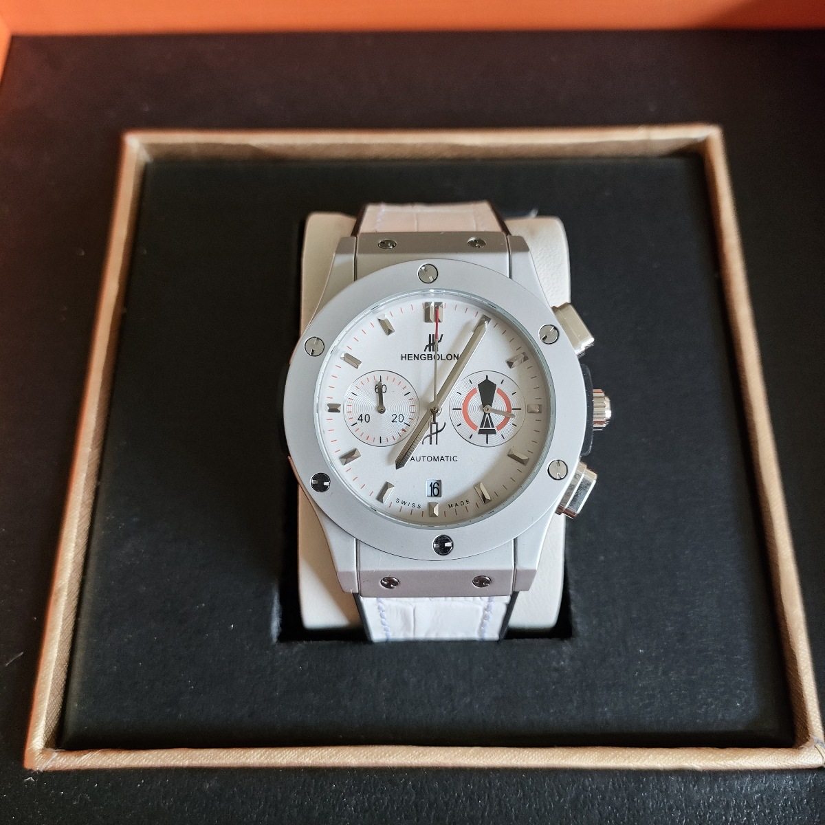 O1CN01Uq5FUv1FwPEsUYOut !!2217661190551 0 cib