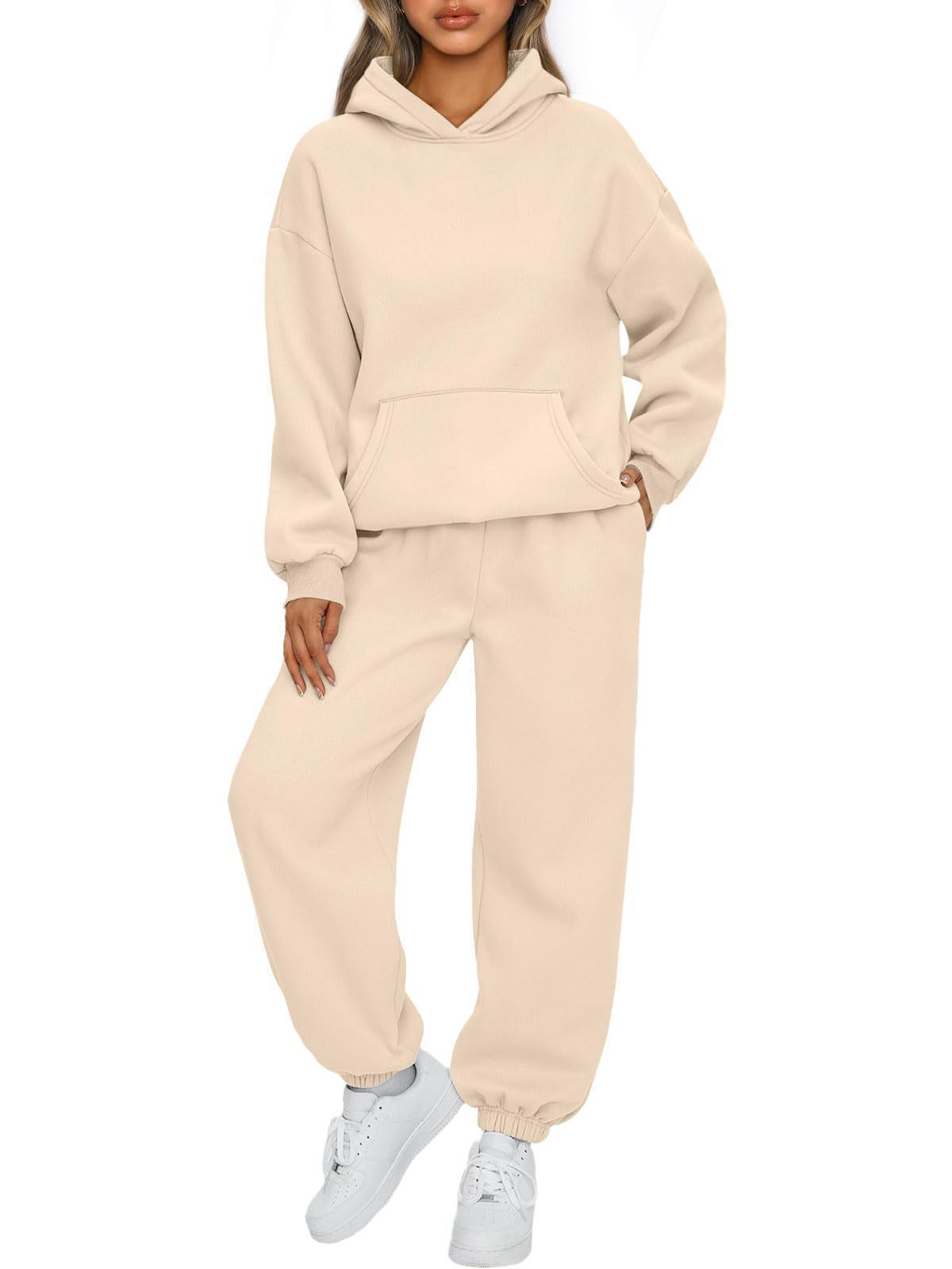 Casual Sports Hoodie and Jogger Set Solid Color Pocket Design Comfortable Fit Autumn Winter Collection Wholesale