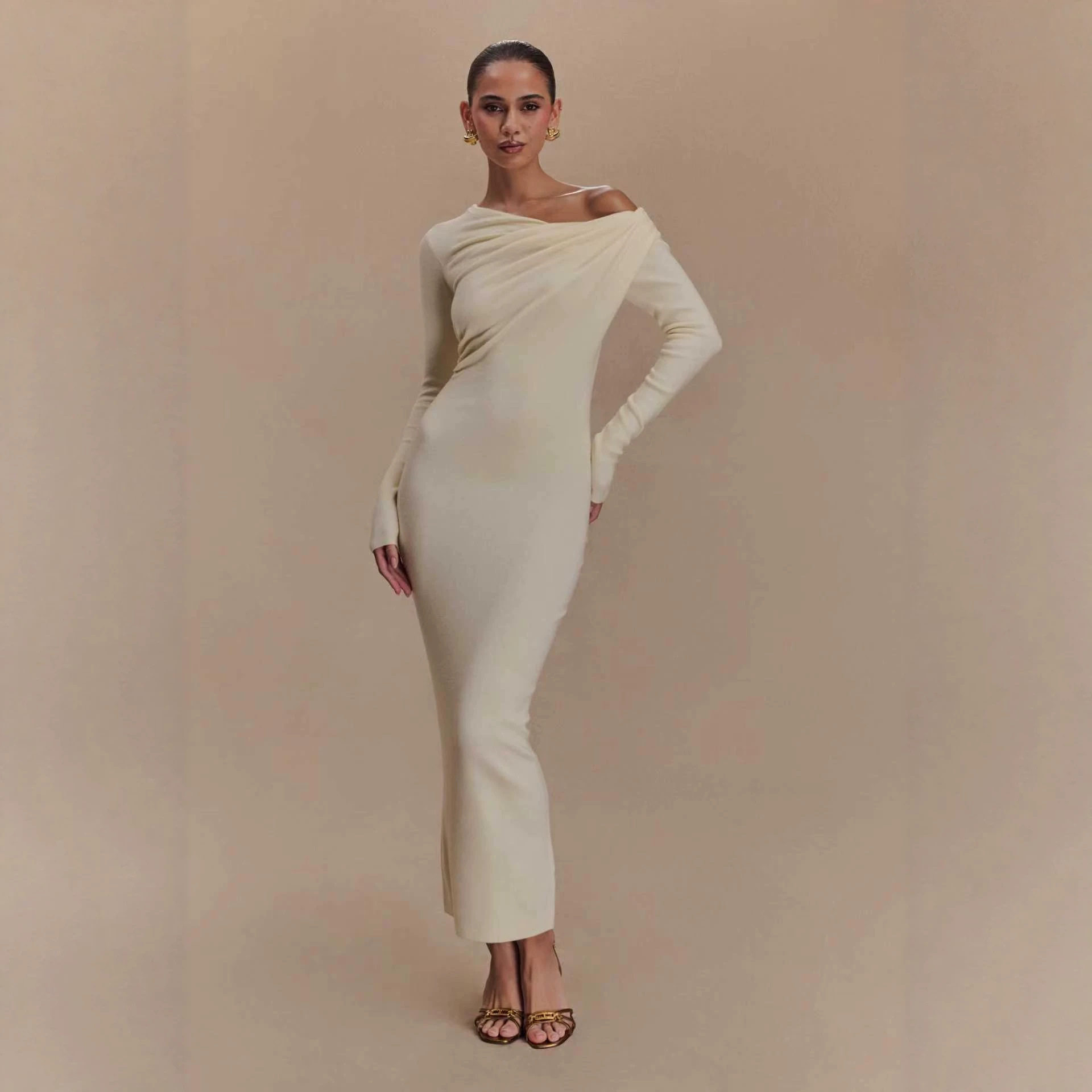 Elegant Womens Maxi Dress Trendy Design Comfortable Fit Versatile Style Perfect for Casual or Formal Occasions