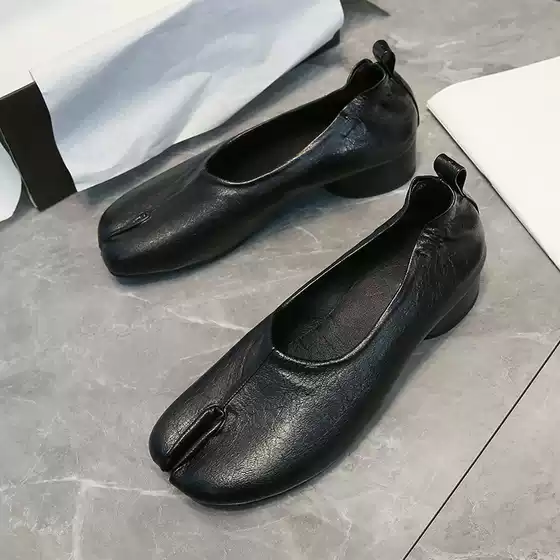 In-Stock Split-Toe Pig's Trotters Shoes for Women, New French Retro Style, Chunky Heel, Elastic, Niche Design, Horseshoe Shoes, Fashionable Single Shoes for Women