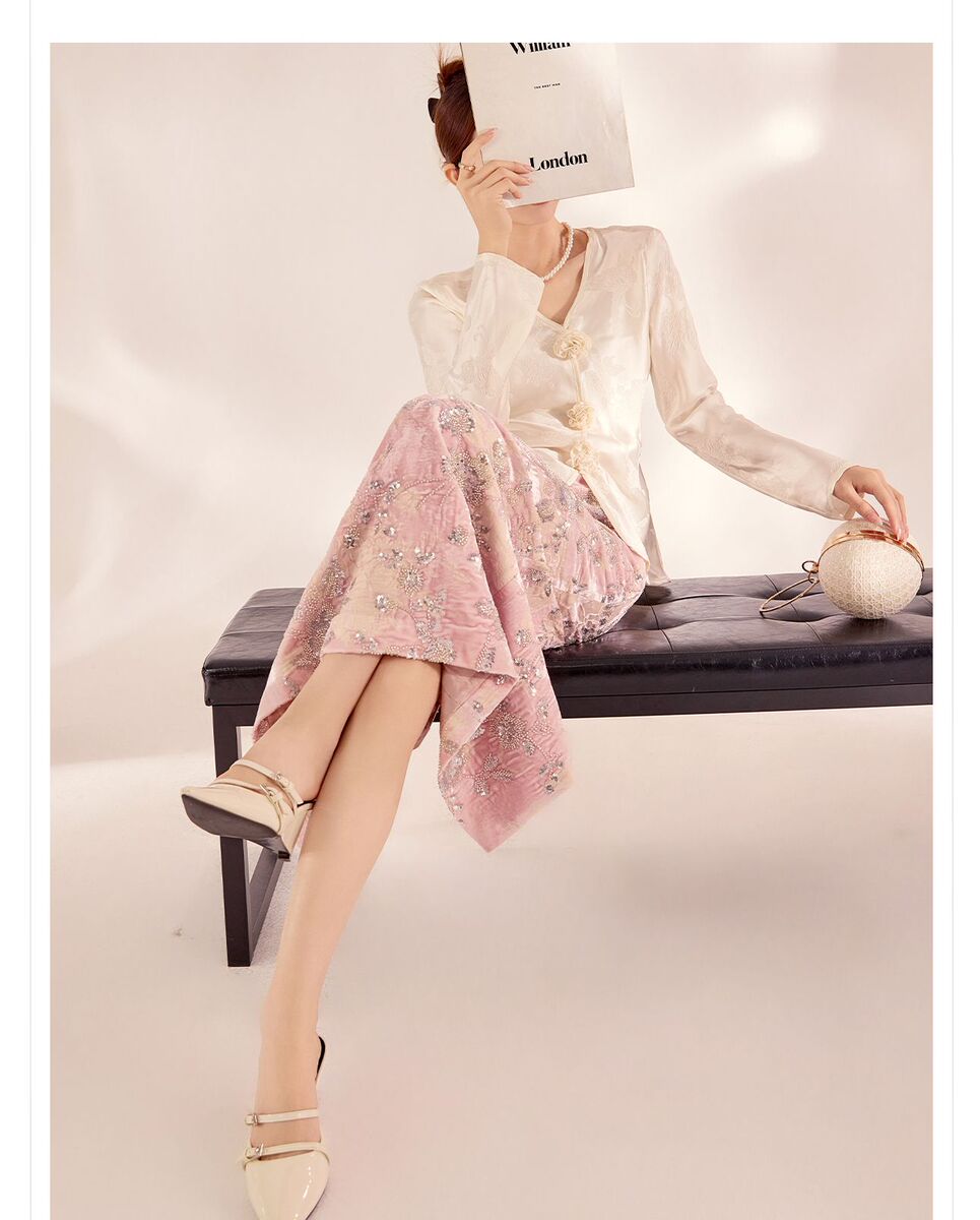 Đầm dài ôm body thêu thủ công đính sequin lấp lánh — hồng
