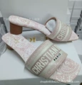 Pink butterfly round heel 4cm