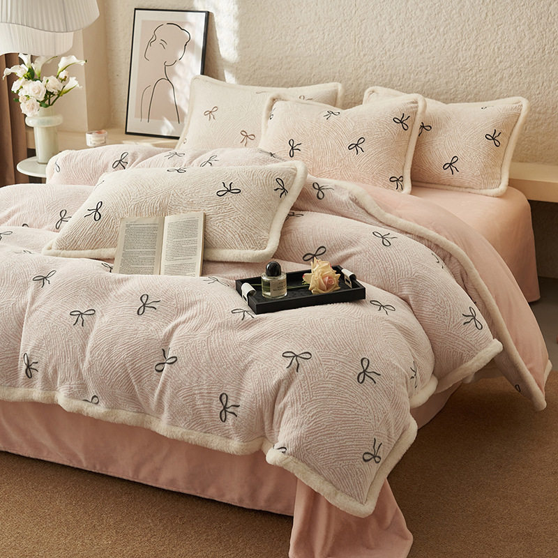Thickened and Fleece-Lined! Gentle, High-Weight, Three-Dimensional Embroidered Milk Velvet Four-Piece Set, Winter Coral Fleece Duvet Cover Bedding