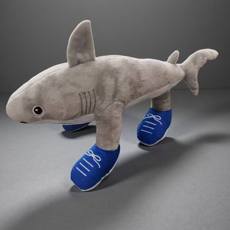跨境新品tung tung tung sahur 鲨鱼山海经恶搞毛绒玩具娃娃公仔