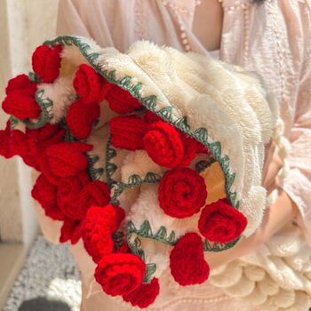 Bamboo Velvet Rose Bouquet Blanket, Discreet Lunch Break Blanket, Air-Conditioned Room Velvet Blanket, Finished Skin-Friendly Blanket for Girlfriend