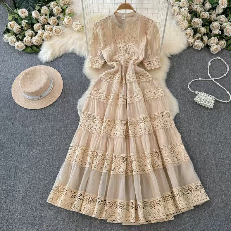 French Elegant Lace Patchwork Dress Summer Long Dress with Puff Sleeves Vacation Wear for Women OEM Available