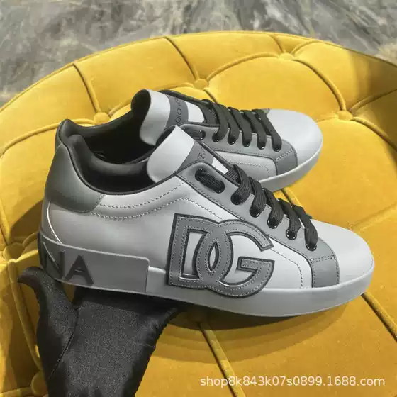 2025 Trendy All-match Graffiti Hand-painted DG Painted Lovers Shoes Women's Sneakers Leather Sports Casual White Shoes for Men
