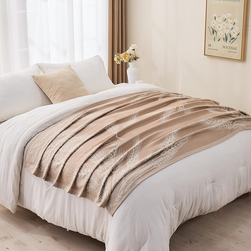 Manufacturer Wholesale Aviation Blanket Airplane Blanket First Class Blanket Office Light Luxury Nap Air Conditioning Blanket Gift Blanket Blanket