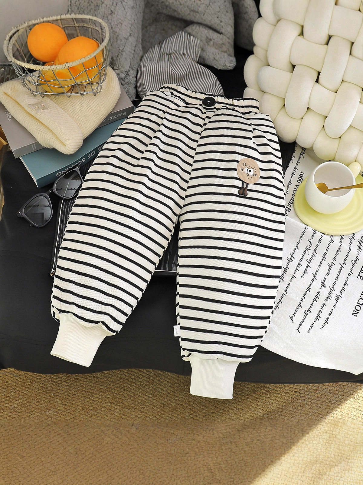 Thickened New Boys & Girls Pants, Kids' Three-Layer Temperature-Sensing Casual Trousers, New Korean Style Stylish Versatile Thickened Pants