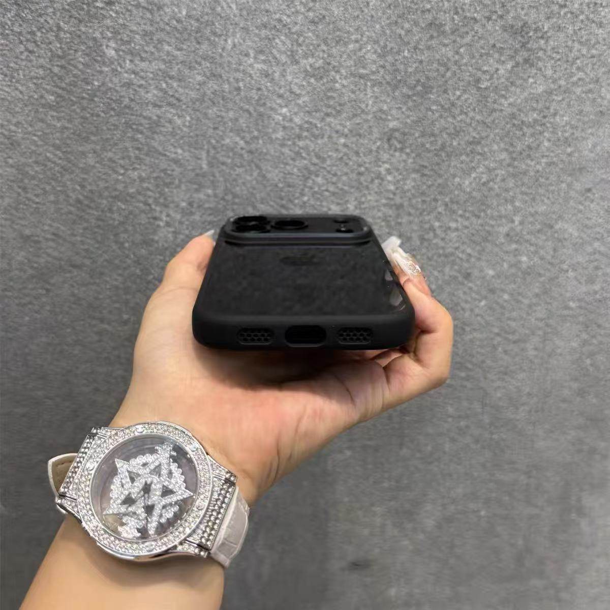 New Orange Suitable for Iphone17 Mobile Phone Case Apple 17Promax Magnetic Simple High-End Sense 16 Fine Holes for Men