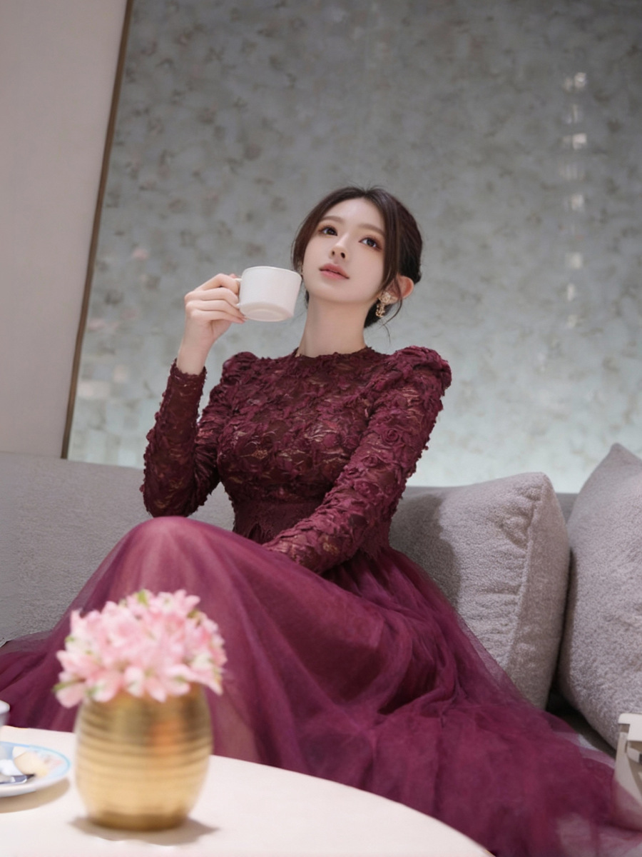 Đầm dài nữ cổ tròn phối ren chiết eo vải lưới dáng ôm — Tím khói