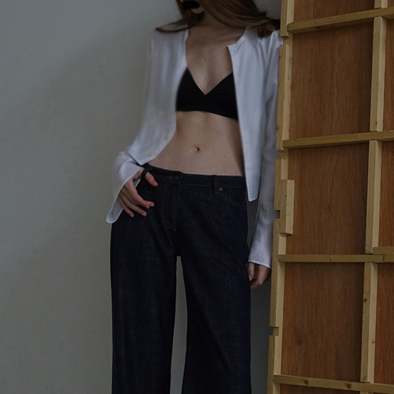 Áo sơ mi nữ linen phối gai dệt thêu họa tiết hạt gạo dáng suông tay dài — trắng