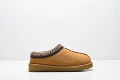Ug35-42 dark brown low top