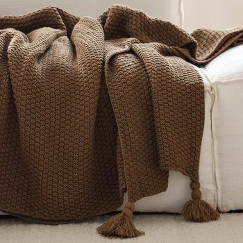 Nordic simple wind knitted tassel sofa blanket decoration air conditioning blanket factory in stock a generation of new hanging ball