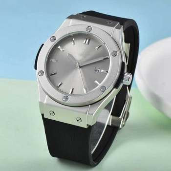 Foreign trade classic Hengjia atmosphere men's simple round dial European pointer quartz calendar watch in stock wholesale