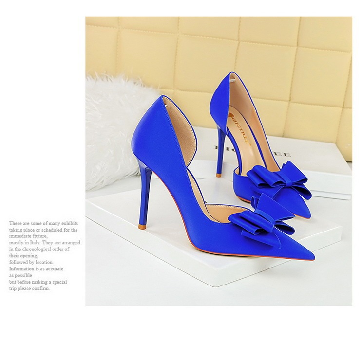 Giày cao gót nữ mũi nhọn gót siêu cao 10.5cm mặt lụa satin thắt nơ hở hông — Màu đen, Màu đỏ hoa hồng, Màu đỏ rượu, Màu hồng