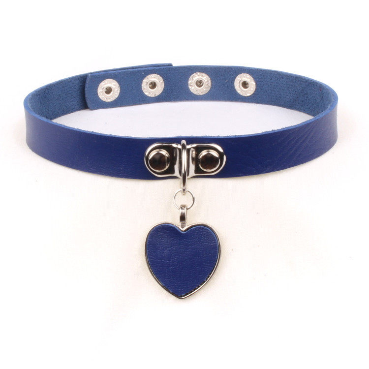 Japanese and Korean Soft Girl Anime Harajuku Punk Goth Heart Pendant Necklace Individually Packaged Leather Choker Necklace Bracelet