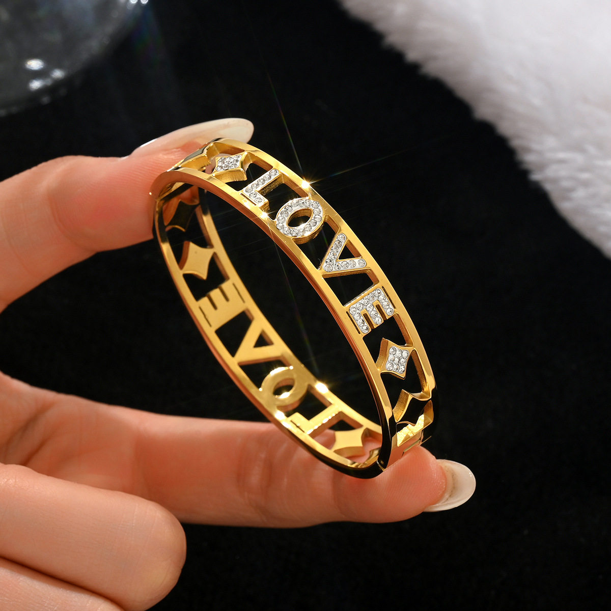 欧美热卖时尚不锈钢金色手镯不易褪色18K不锈钢首饰gold bangles