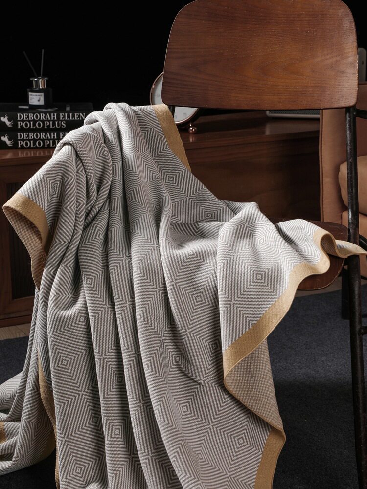 Knitted Luxury Airplane First-Class Blanket, Air Conditioning Blanket, Office Sofa Nap Blanket, Throw Blanket, Car Blanket