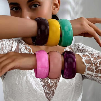 Cross-border European and American Exaggerated Wide Face Round Bracelet Colorful Jelly Color Dynamic Acrylic Resin Environmental Protection Bracelet Bracelet