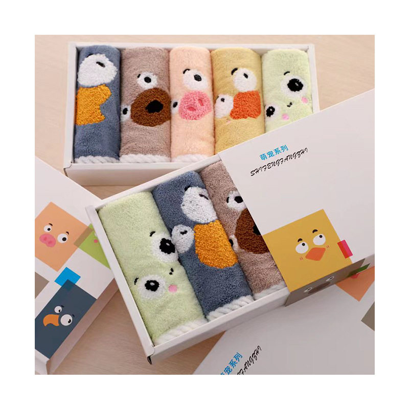 New coral velvet cartoon square towel gift box baby thickened absorbent towel gift box manufacturer square towel suit wholesale