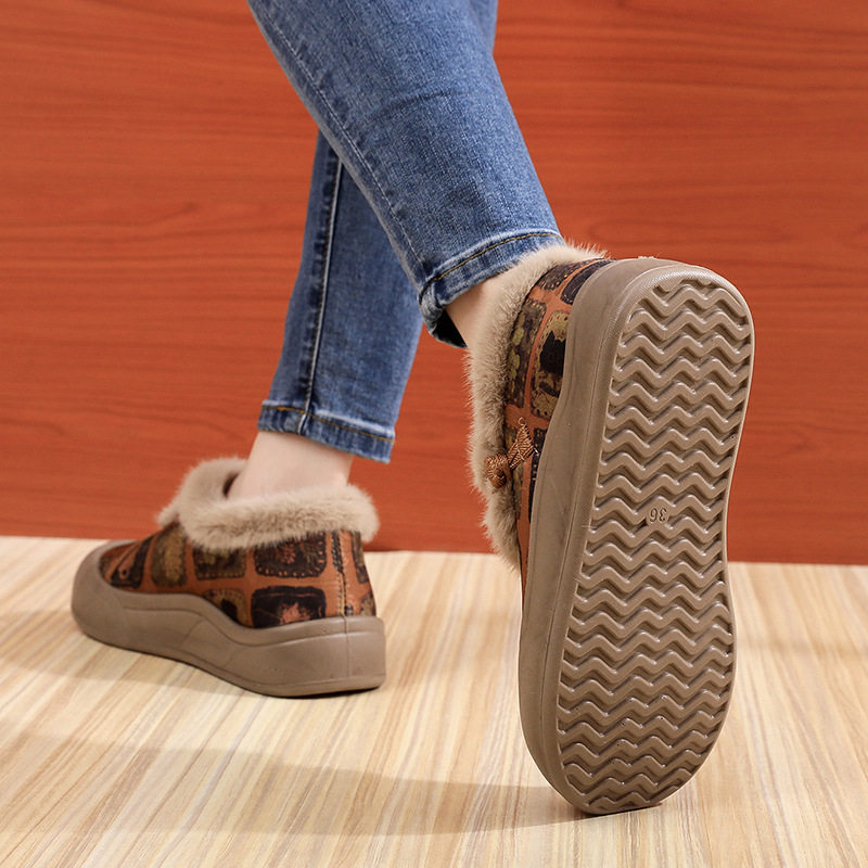 2025 Winter Old Beijing Cloth Shoes Non-Slip Soft Sole Furry Shoes Plaid Warm Plaid New Chinese Han Dynasty Women's Cotton Shoes