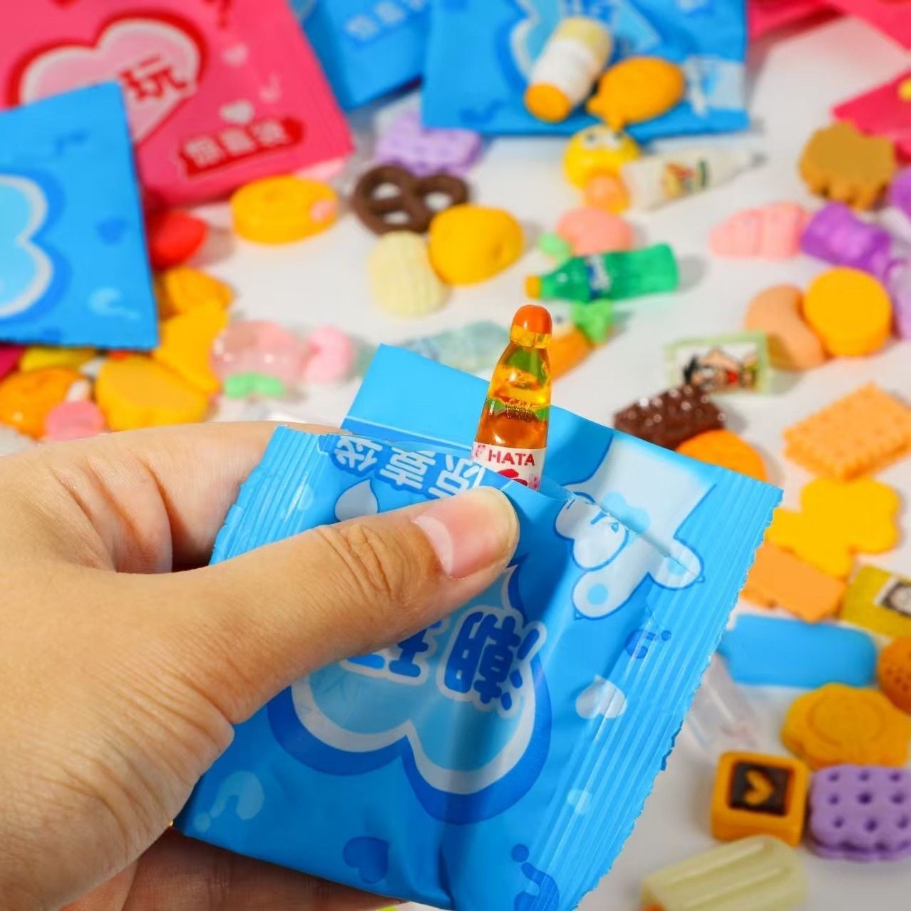 Blind Box Prizes for Elementary School Students, Small Snacks, Blind Bags, Gifts, Rewards, Stall Items, Children's Toys, Model Surprise Unlock