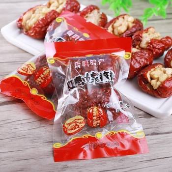 Wholesale Dropshipping of Casual Snacks: Gray Dates Stuffed with Walnuts, Xinjiang Specialty Dried Fruit, Xinjiang Gray Dates Stuffed with Yunnan Walnuts