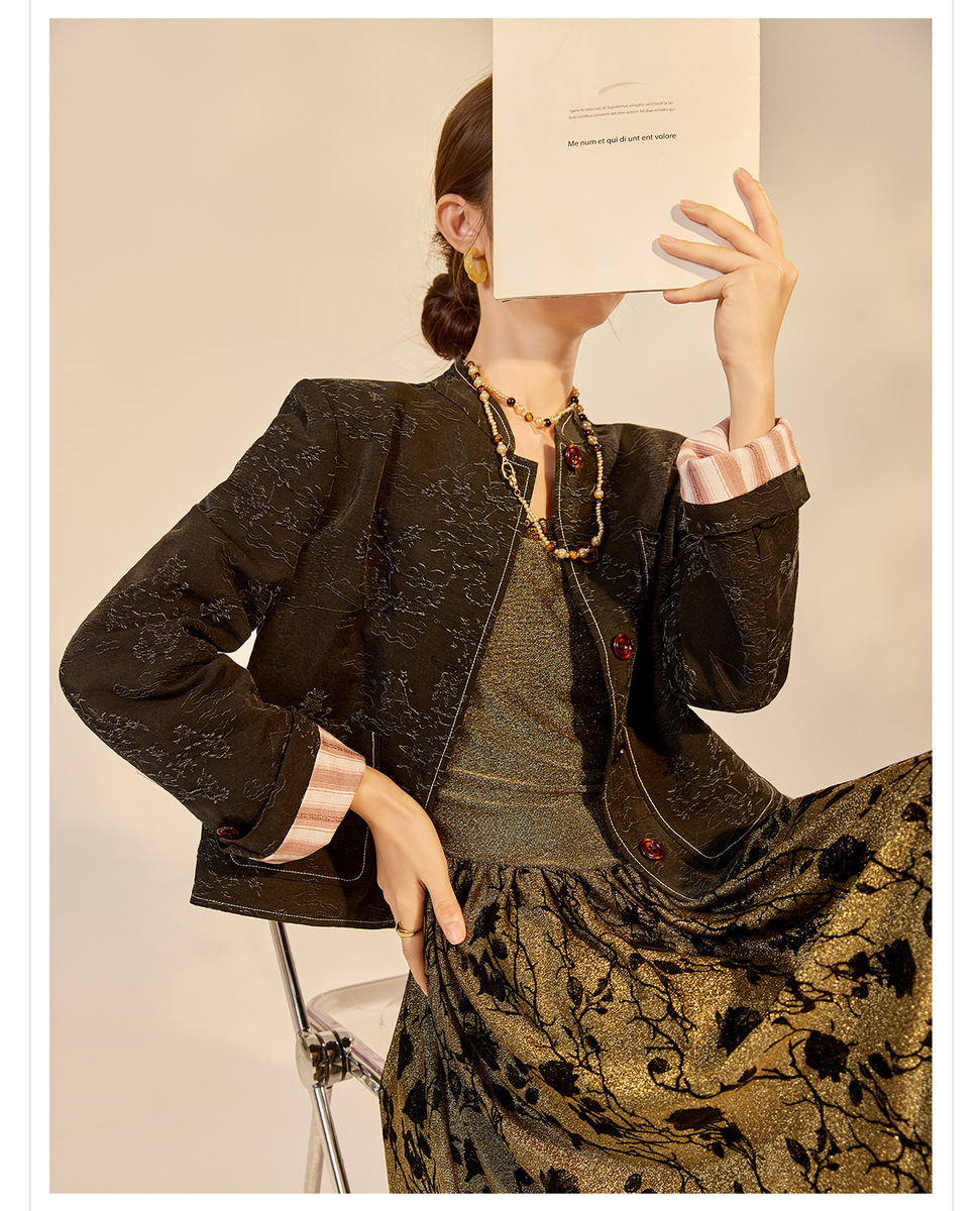 Áo khoác ngắn dệt jacquard họa tiết hoa cổ tròn tay dài phong cách retro — Lan Dạ Hắc (giao hàng 7 ngày)