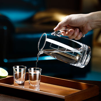 Glass Liquor Dispenser Household Small Wine Glass 100ml Foreign Wine Wine Decanter for Hotel