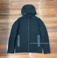Top. black