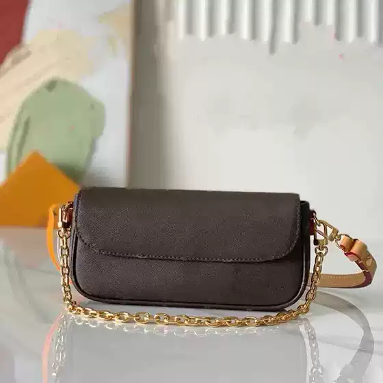 (Guangzhou Cross-Border Top-Grade Leather) New Vintage Pattern Pochette Mia Underarm Bag, Horn-Shaped Shoulder Handbag, Lunch Box Bag