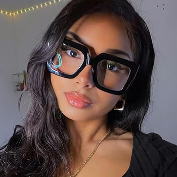Rough Black Frame Square Anti-Blue Light Glasses Women's Ins Distinctive Thick Edge Glasses Frame Fashionable High-end Sense Fashion Flat Glasses