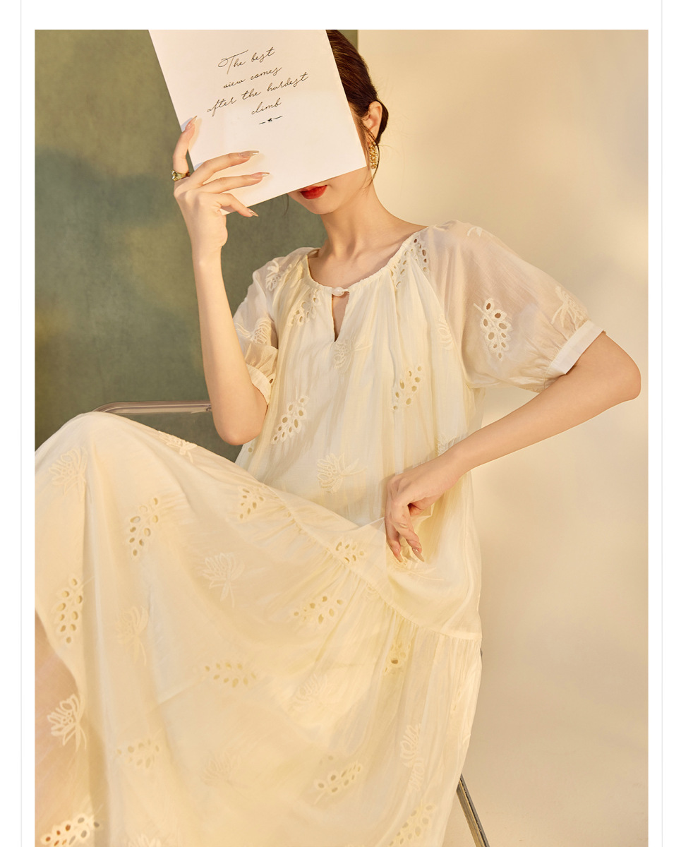 Đầm nữ dáng suông cổ tròn tay ngắn chất tencel mềm mại — Màu mơ sữa (cấp trong ngày), Màu mơ sữa (giao hàng trong 7 ngày)