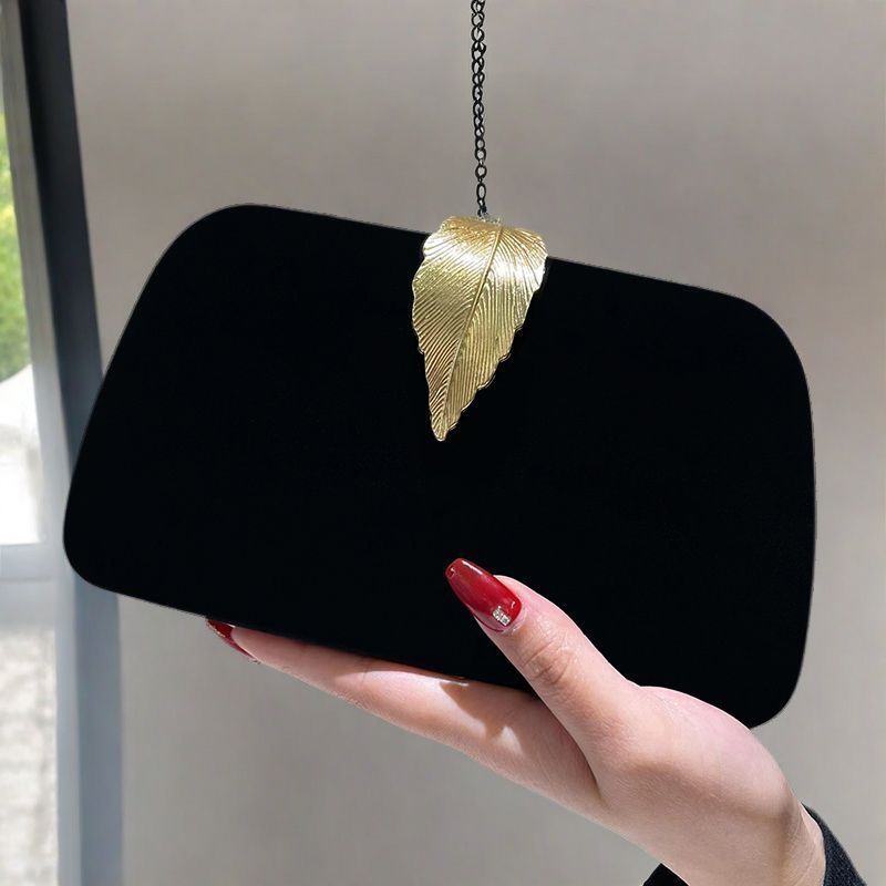 Ladies Elegant Dinner Clutch Bag Women's Banquet Party Black Evening Dress Bag Cheongsam Matching Evening Dress Bag 6 f76783fe-b2dd-40ae-a852-2a47c2b5782e.jpe