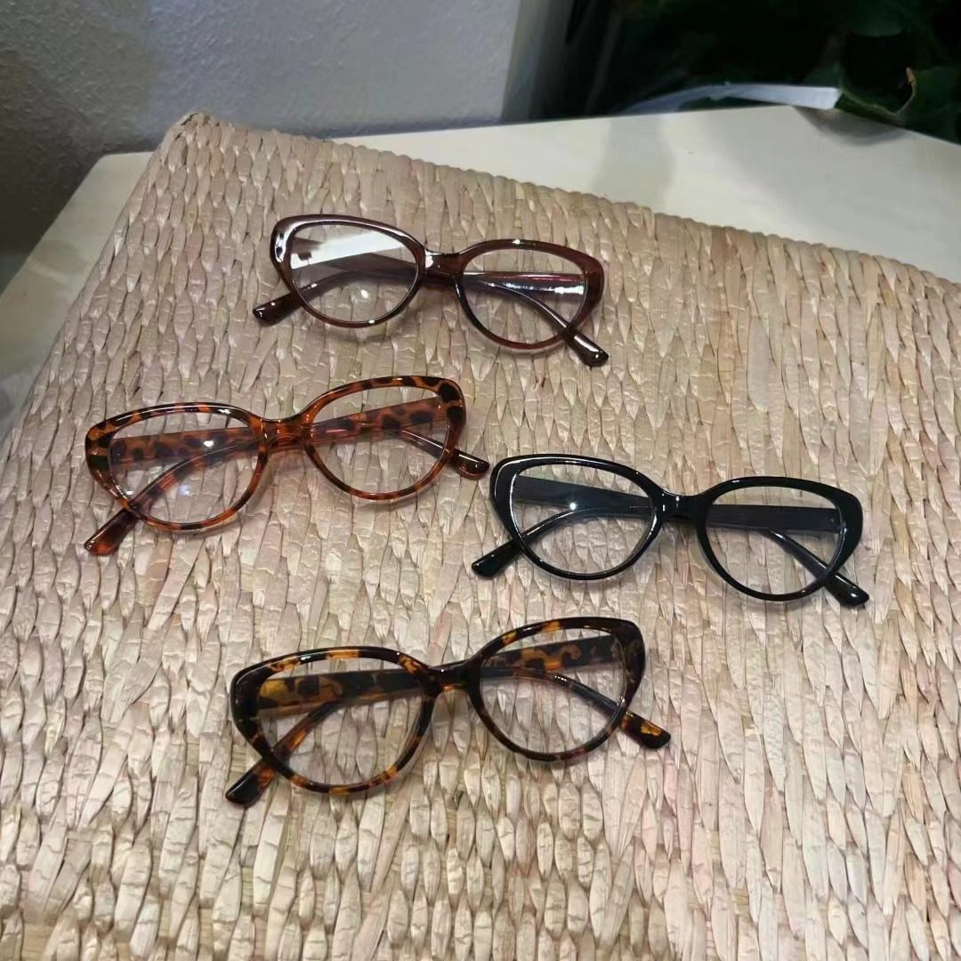 New Retro Cat's Eye Round Face Glasses Anti-Blue Light Glasses Frame Student Flat Light Can be Configurable for Women's Shake Voice Live