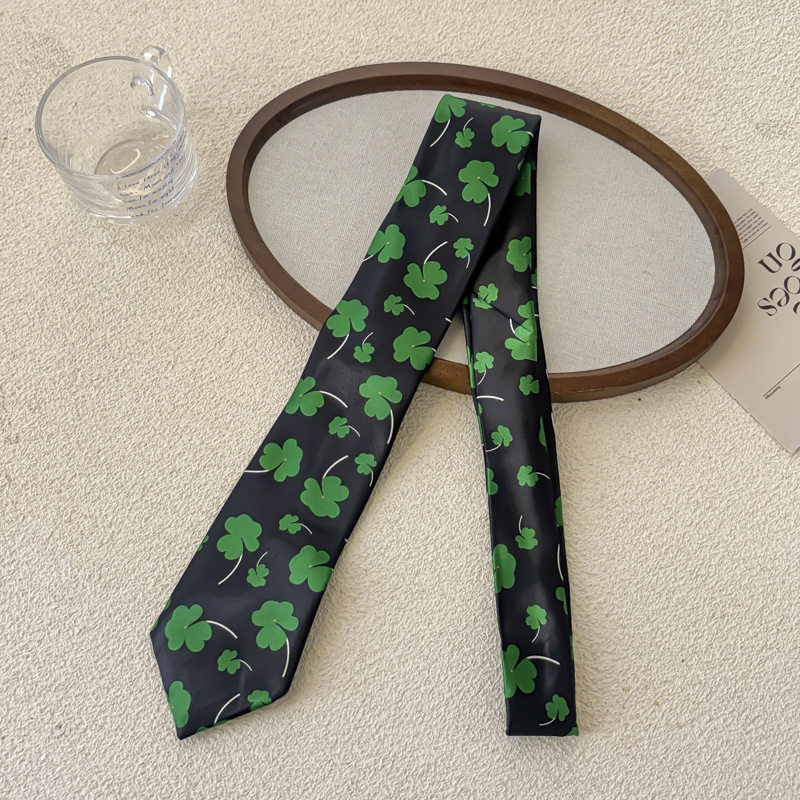 エメラルドグリーンクローバーブラックネクタイ - 約154cm