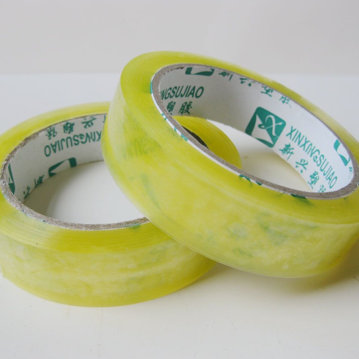 Width 2.4CM thickness 1.5CM 5.2 Silk transparent sealing tape wholesale packaging tape packaging adhesive is very sticky